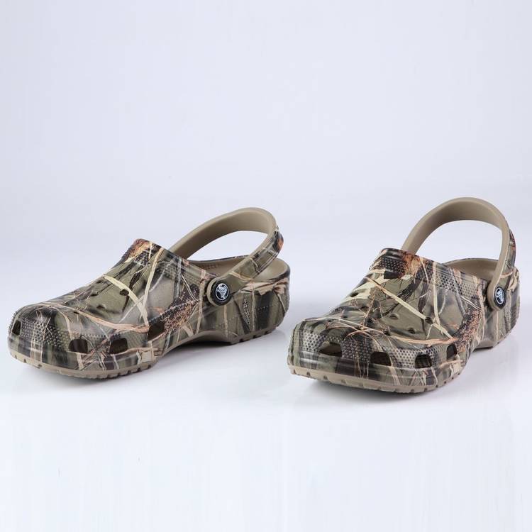 crocs realtree