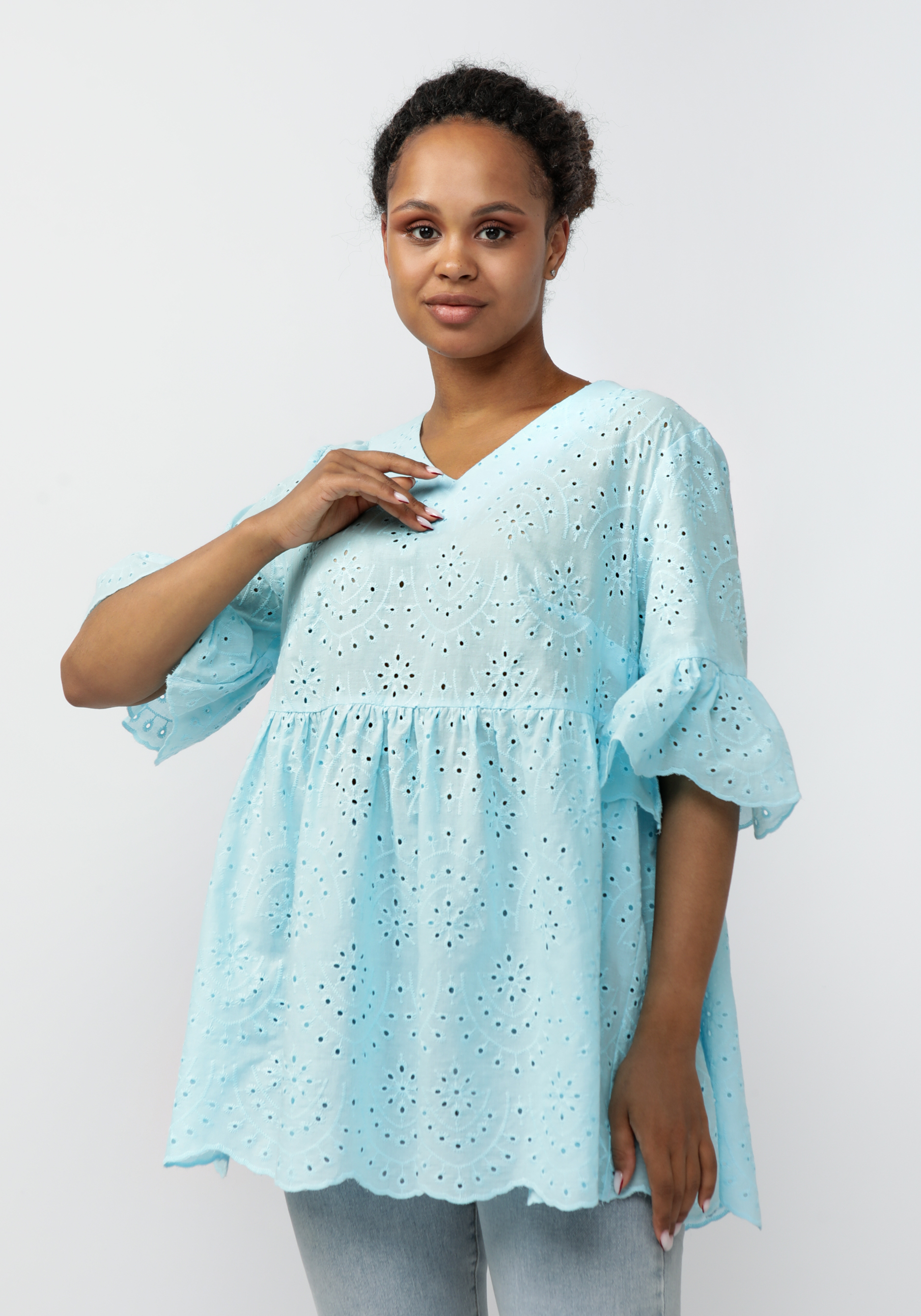 Блуза из шитья с V-образным вырезом платье на пуговицах с v образным вырезом