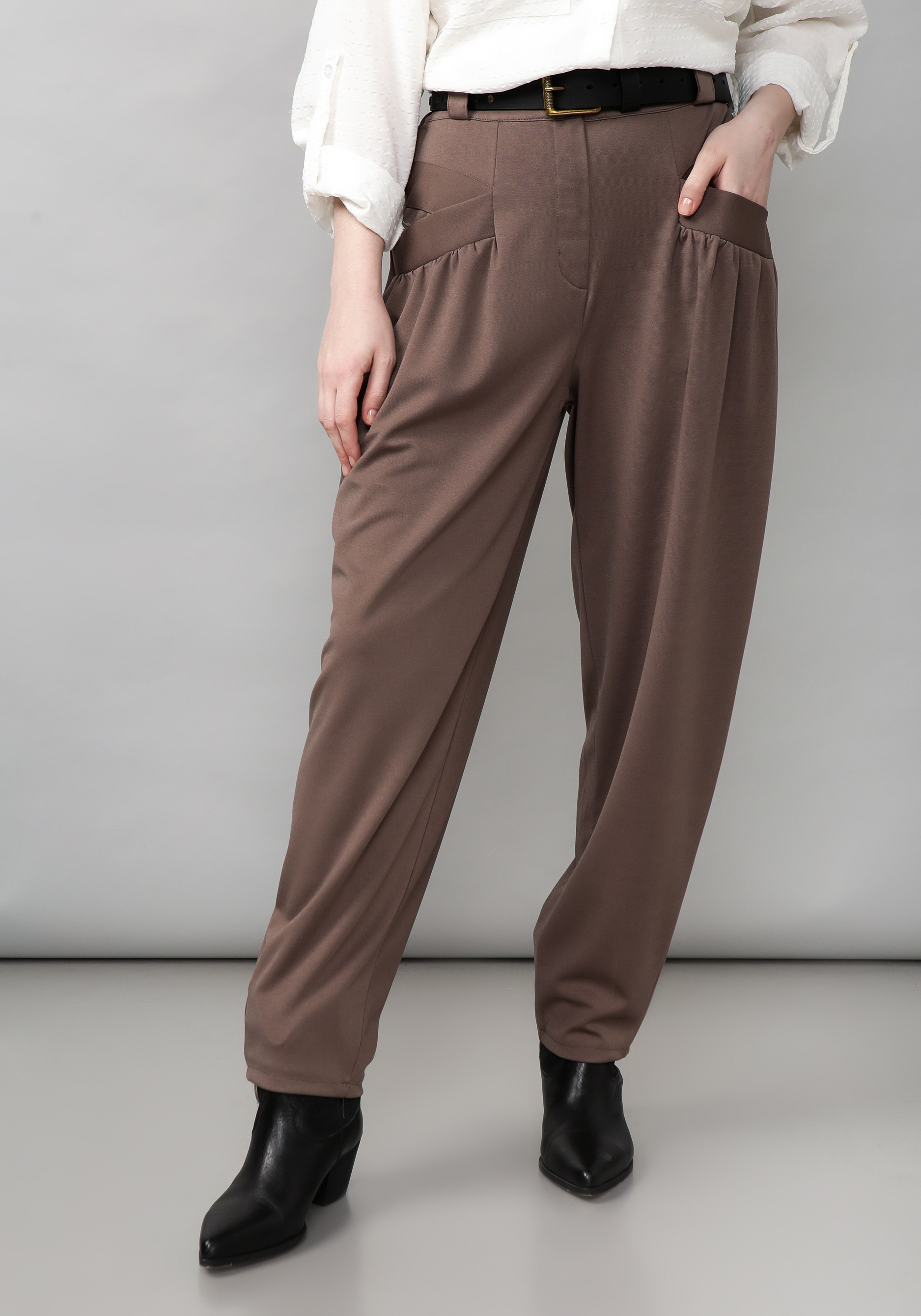 Брюки женские со сборкой на карманах жен брюки муслин серый р 60