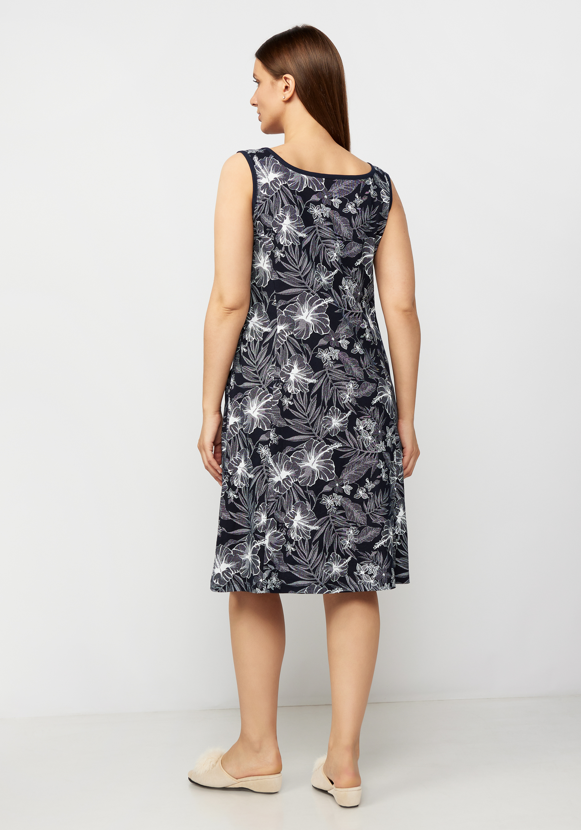 Платье-сарафан с рельефами "Хелен" Алтекс, цвет черный, размер 56 - фото 9