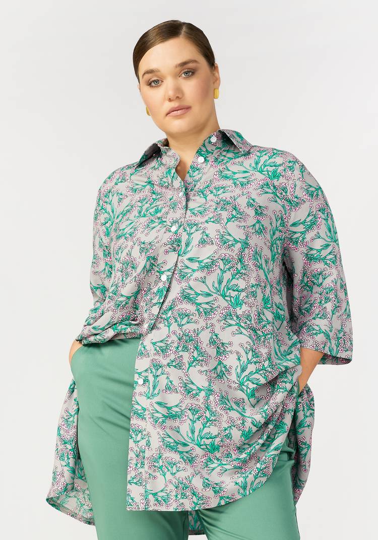 Блуза с принтом цветы шир.  750, рис. 1