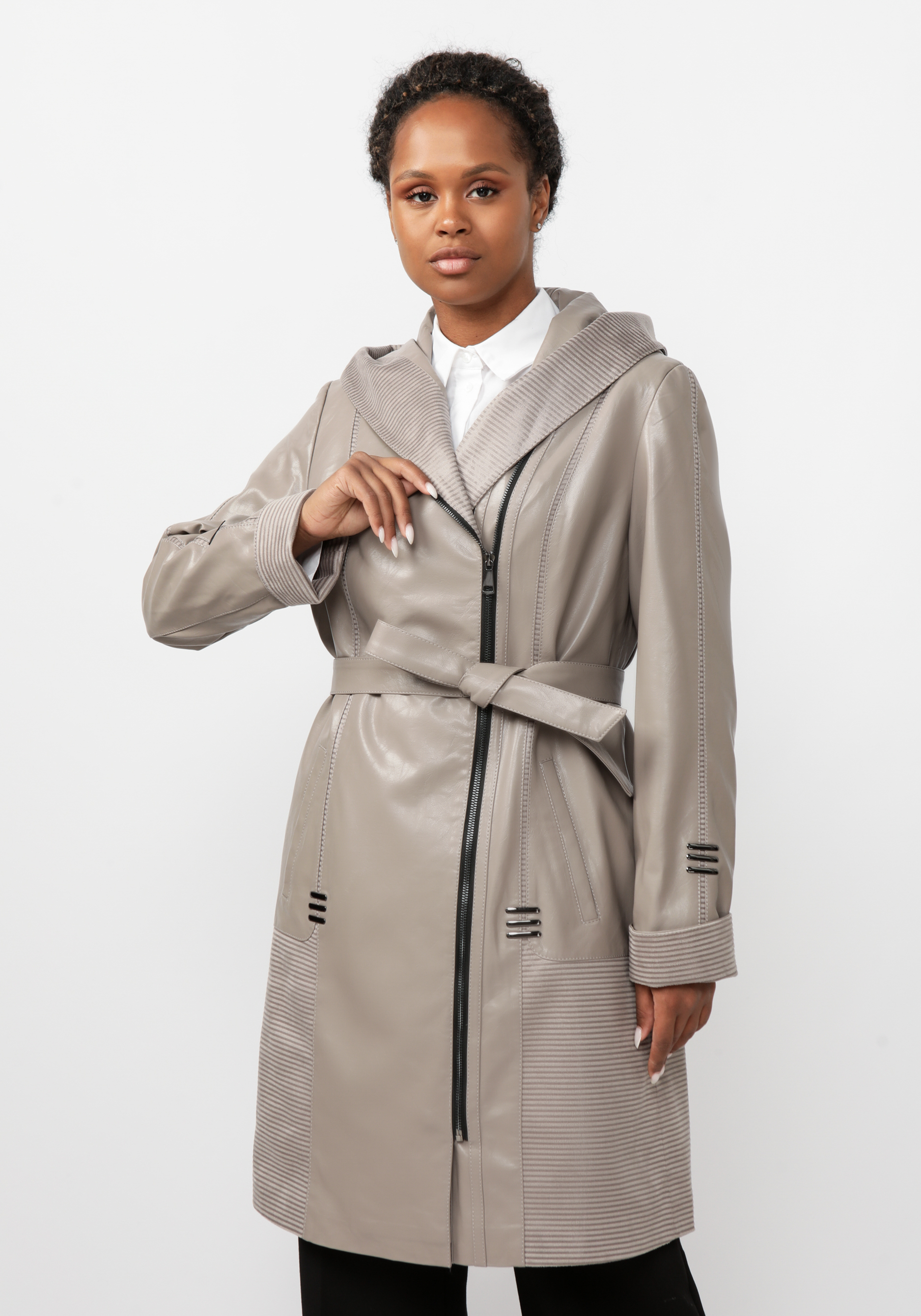 Пальто женское из экокожи Pinate, размер 56, цвет белый