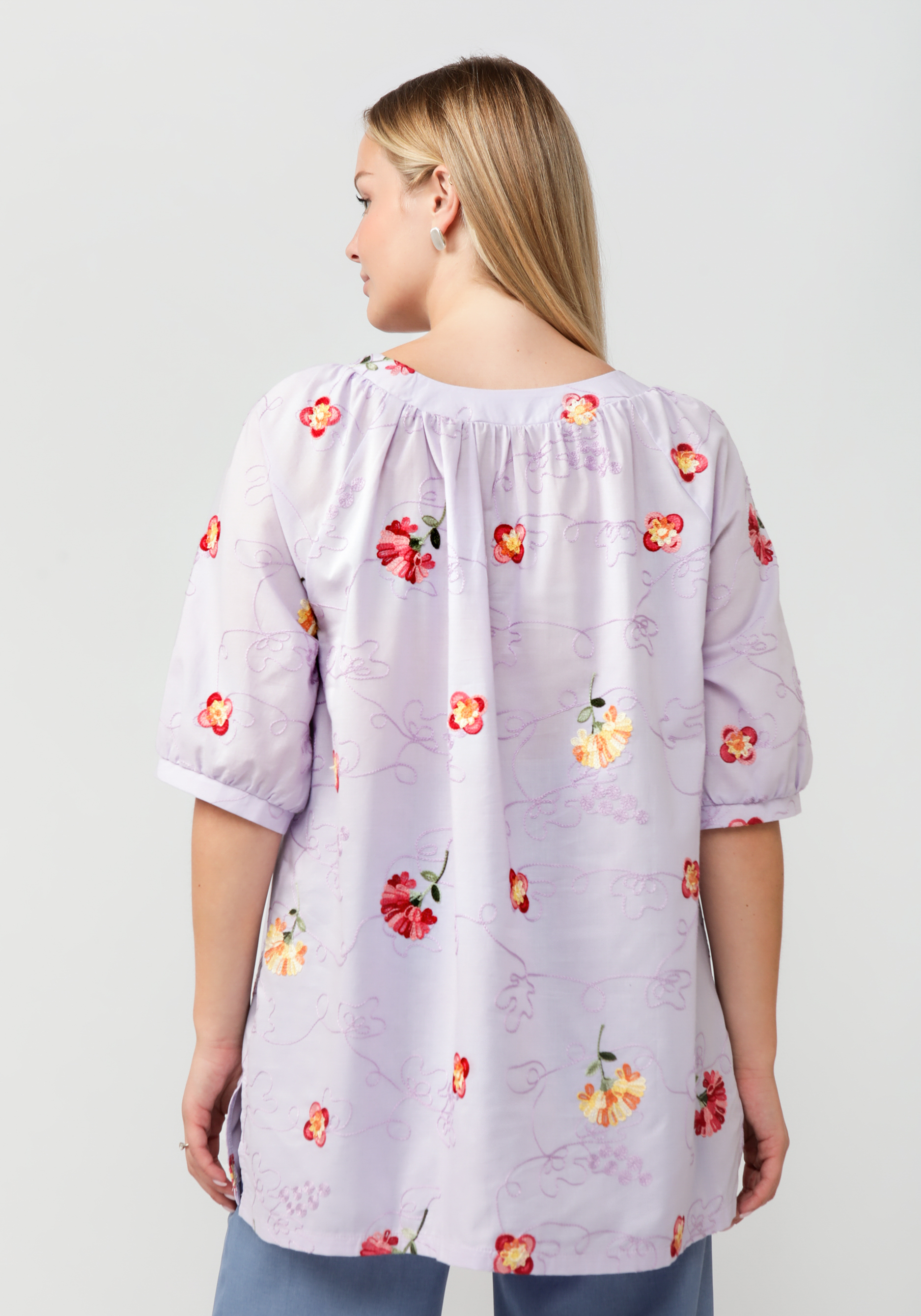 Блуза свободного кроя с цветочной вышивкой Manhattan, размер 56 - фото 3