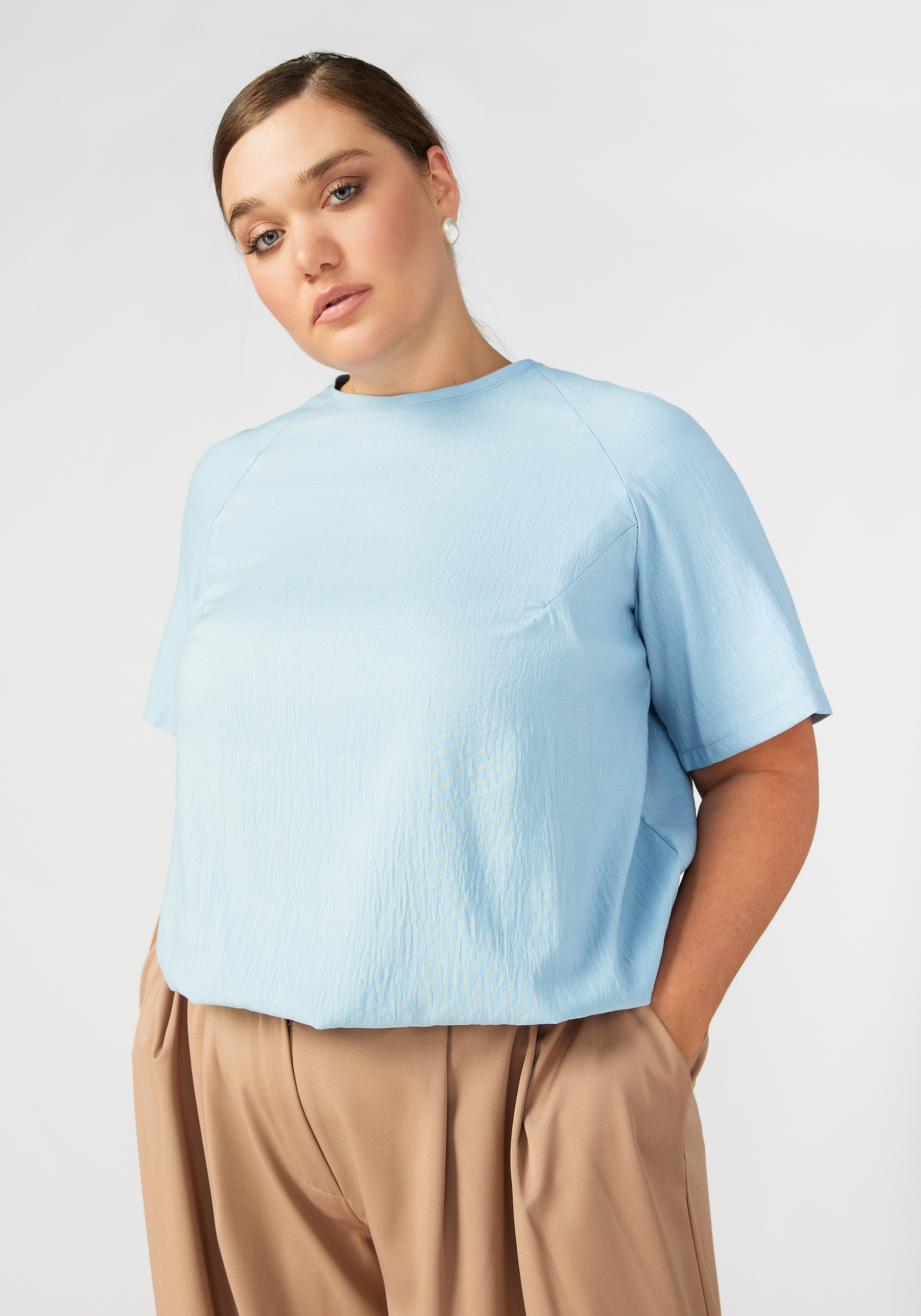 Блуза базовая на  резинке жен блузка арт 17 0138 голубой р 48