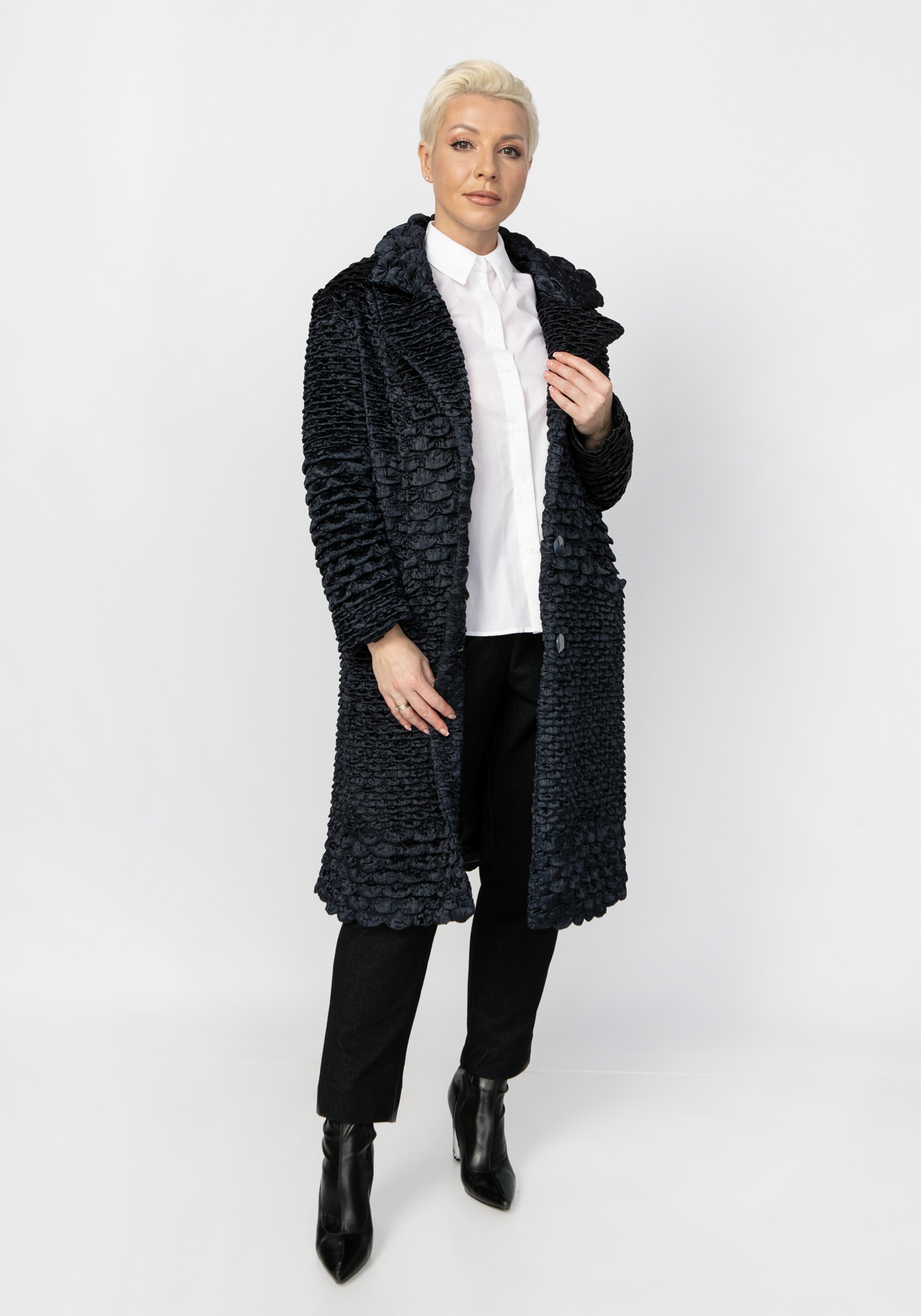 Пальто женское "Ксения" СКС, цвет черный, размер 62