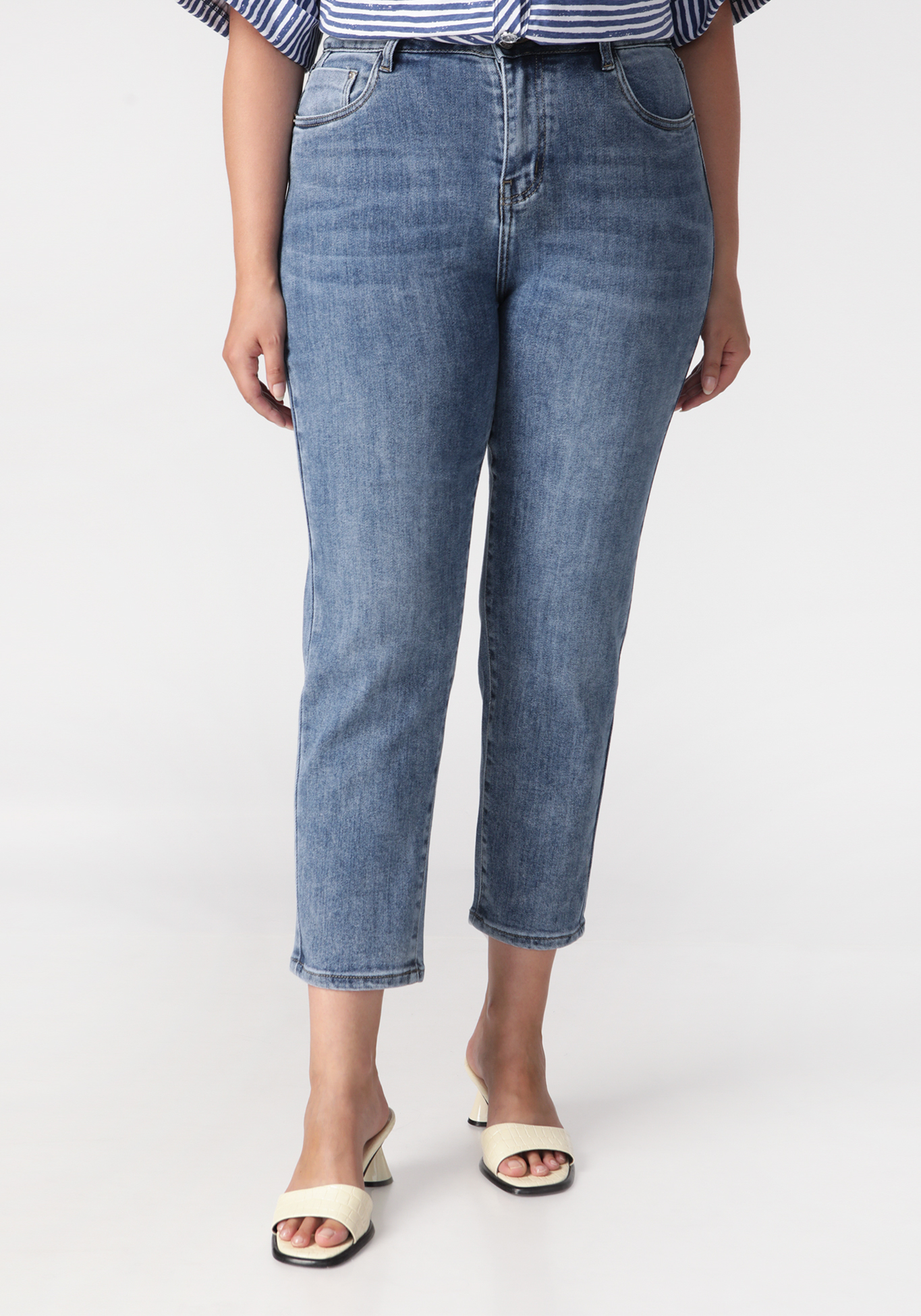 Джинсы «Стильный образ», цвет джинсовый, размер 50