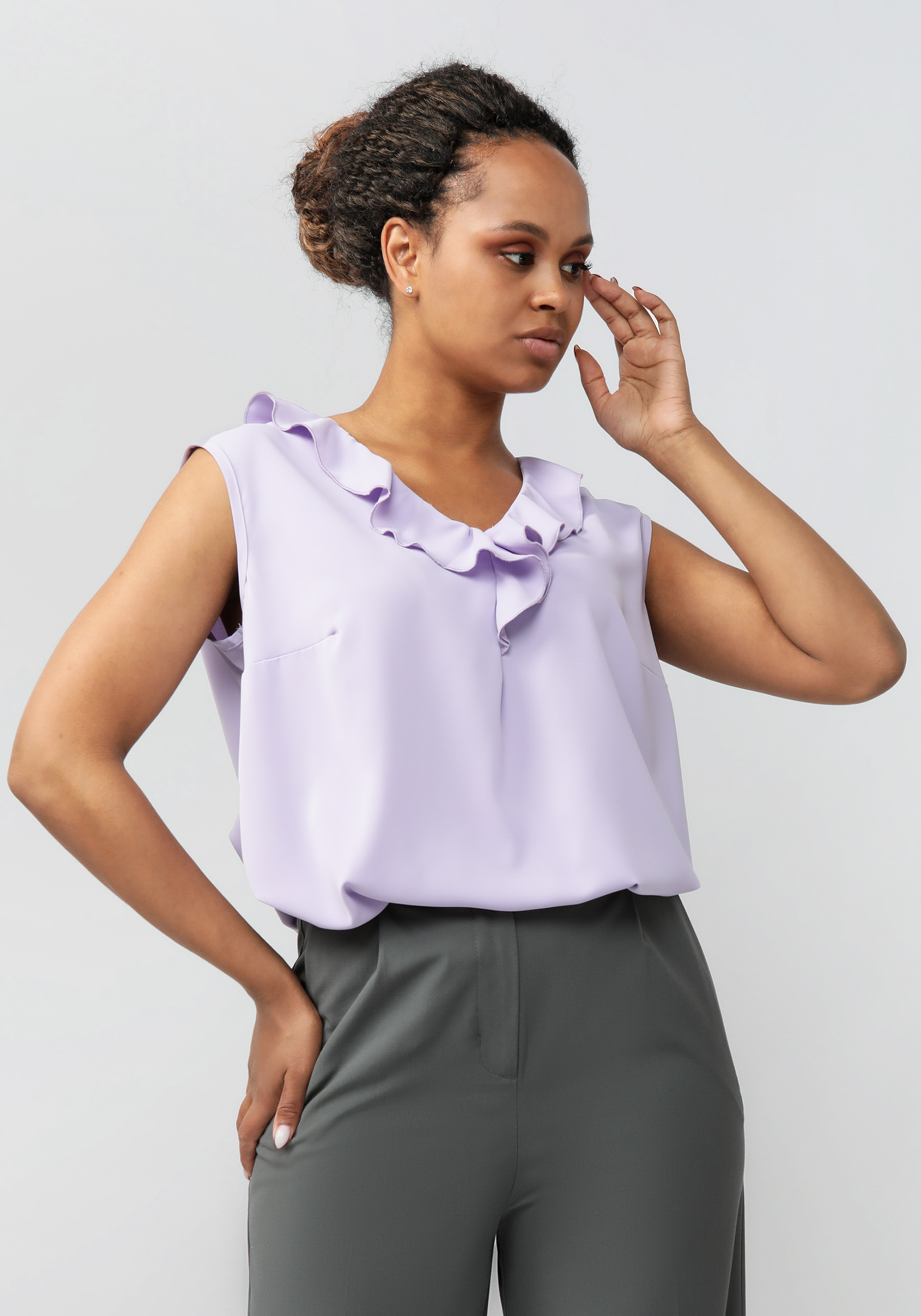 Блуза с коротким рукавом и рюшей костюм блузка шорты