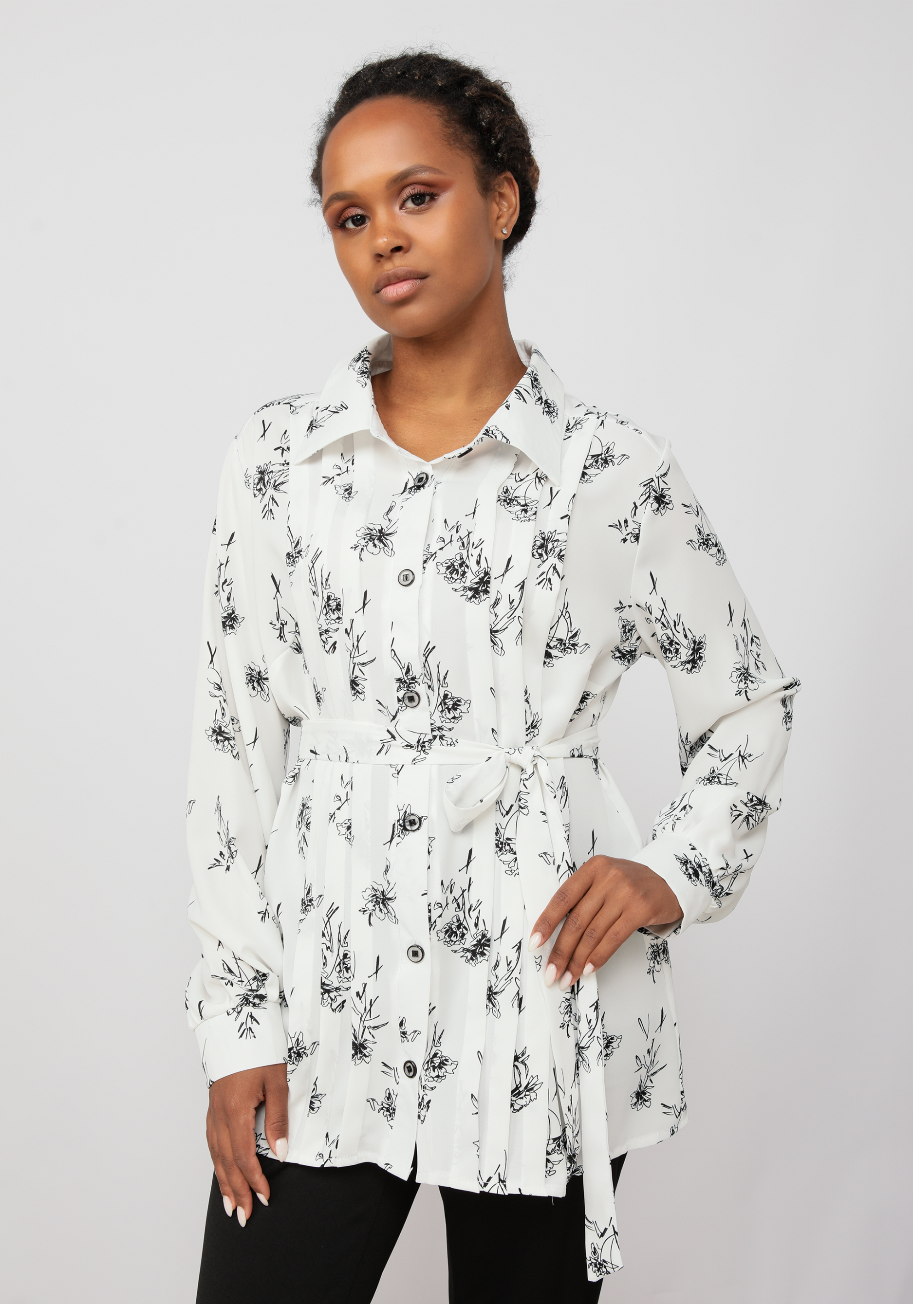 Блуза с принтом спереди на пуговицах Manhattan, размер 52, цвет белый - фото 1