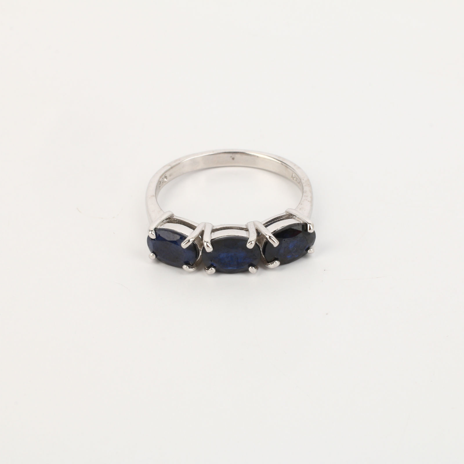 Серебряный набор (серьги+кольцо) "Драгоценная дорожка" Nouvelle, размер 16, цвет синий - фото 6