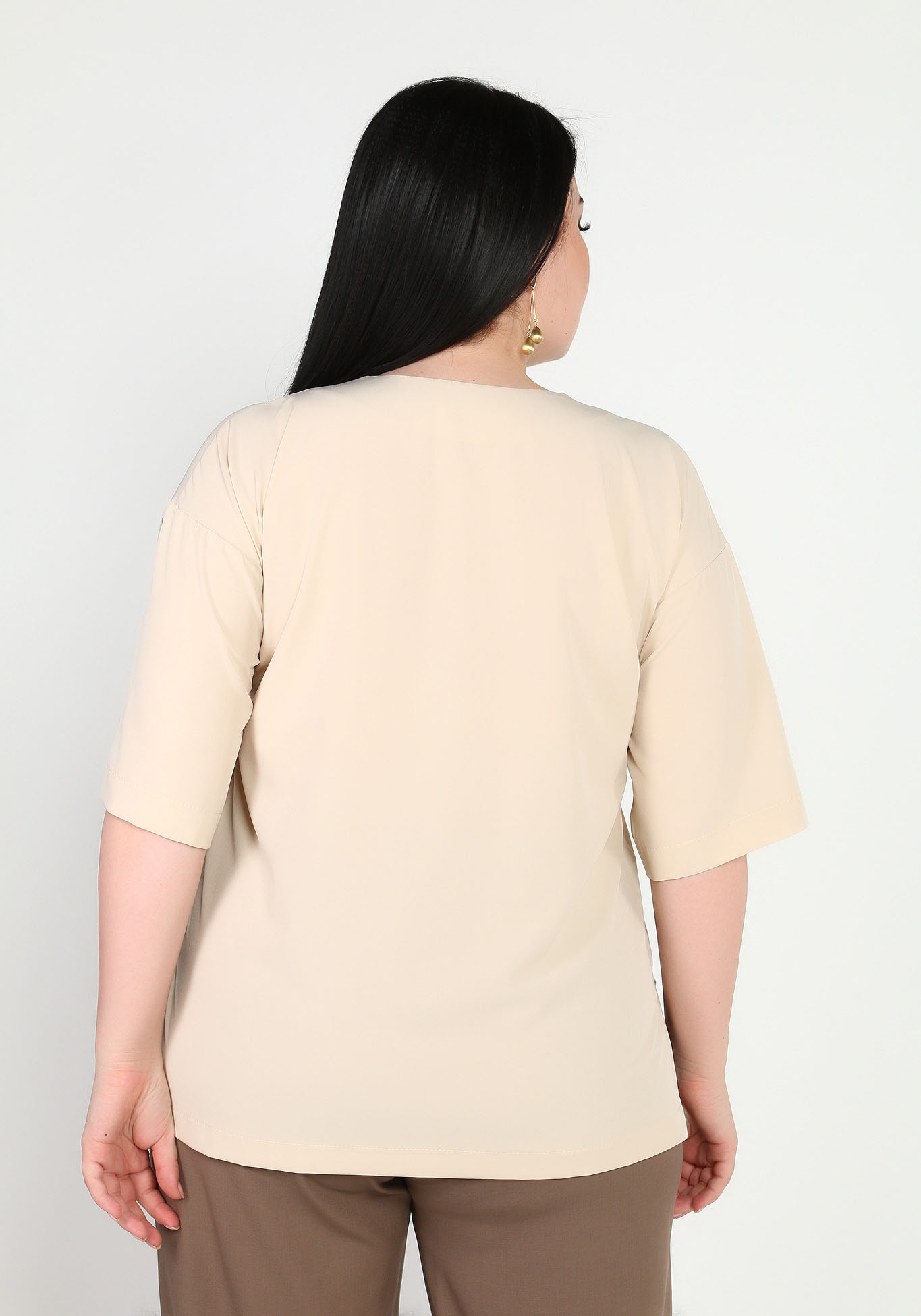 Блуза с кнопками на рукавах Elletto Life, размер 60, цвет бежевый - фото 3
