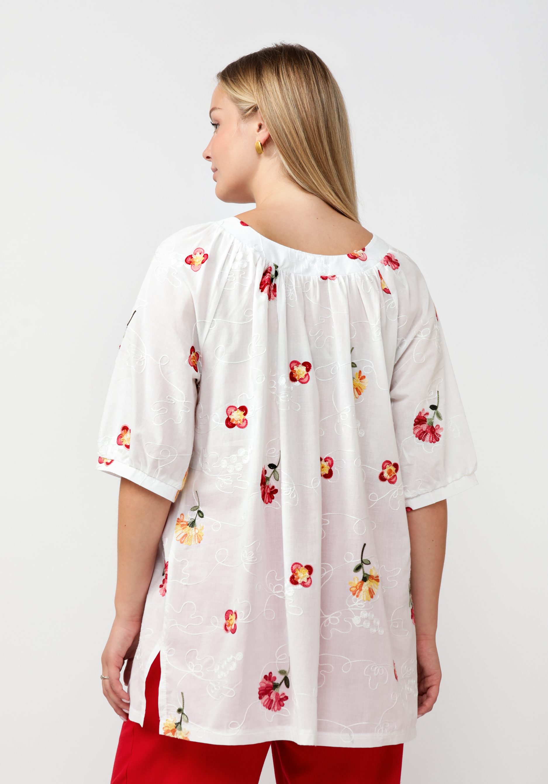 Блуза свободного кроя с цветочной вышивкой Manhattan, размер 56 - фото 8