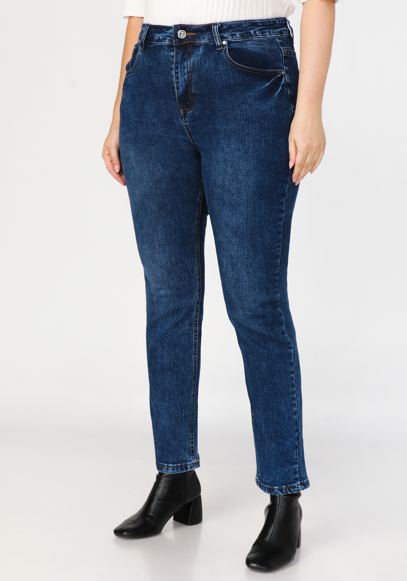 Джинсы на классическом поясе «Эмили», размер 50, цвет джинсовый