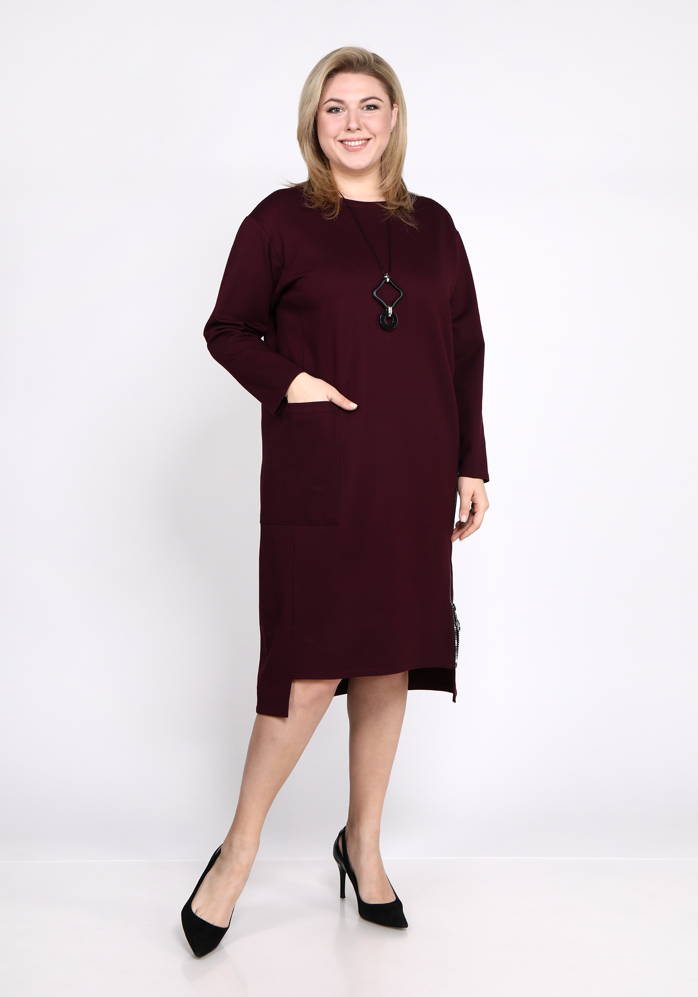 Платье-туника с кулоном "Амели" Julia Weber, размер 48, цвет чёрный - фото 2