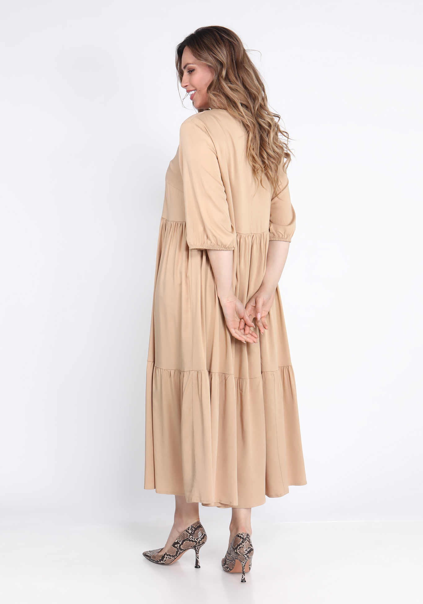 Платье однотонное многоярусное Bianka Modeno, размер 50, цвет темно-сиреневый - фото 6