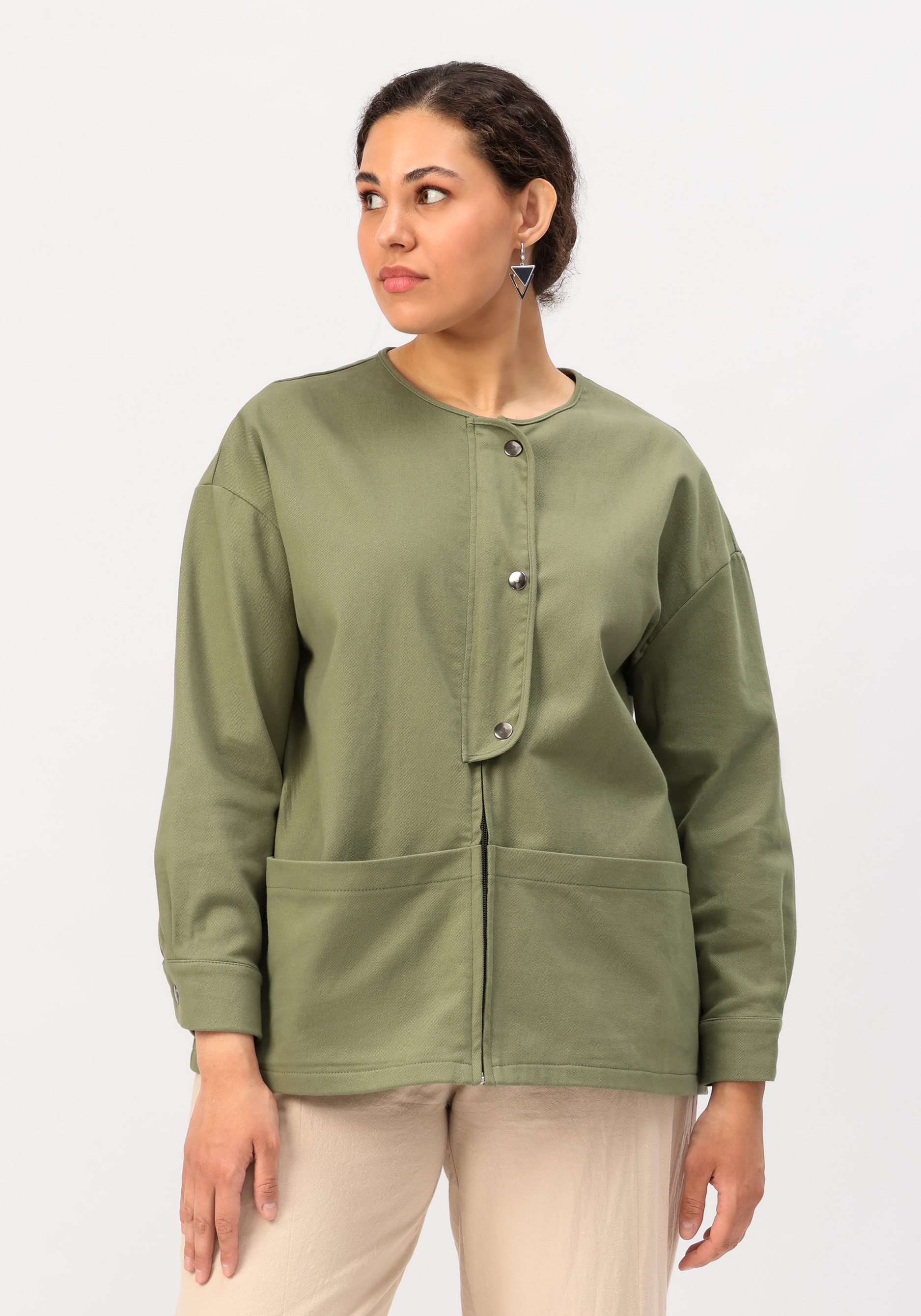 Пиджак с боковыми накладными карманами