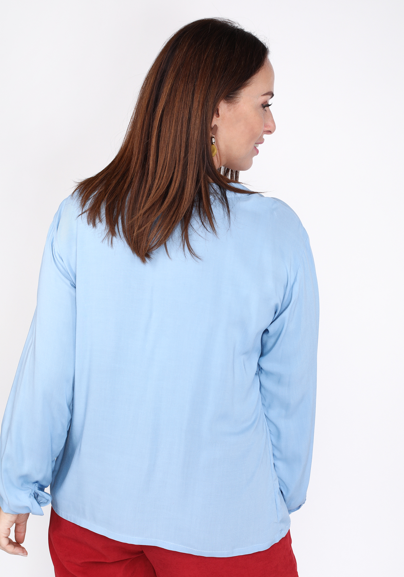 Блузка с V-образным вырезом, свободного кроя Simple Story, размер 48, цвет белый - фото 10